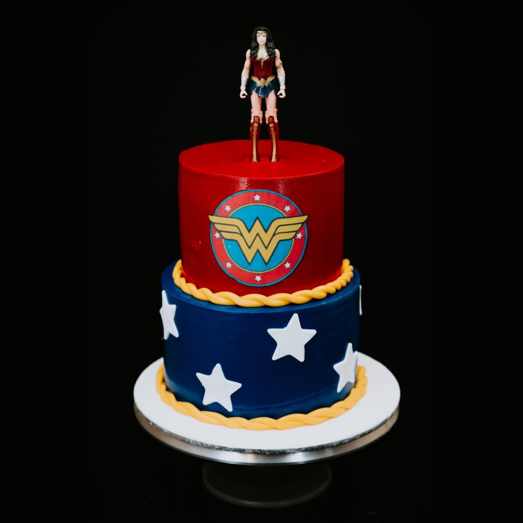 wonder-woman-birthday-cake-cake-zone